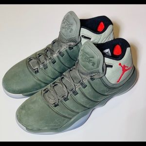 NEW! Jordan super flight size 7 Men